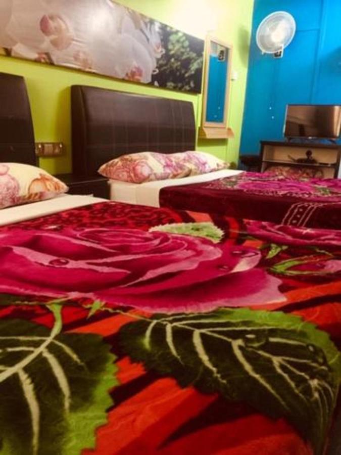 Oyo 90760 Lily Haven Hotel Tanah Rata Extérieur photo